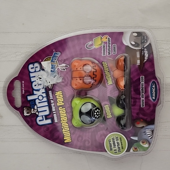 Funkeys Multiplayer Pack - Picture 1 of 3